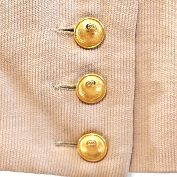 CHANEL Boutique Vintage Navy & Cream Blazer Skirt Suit Set – Gold Buttons - Picture 12 of 14